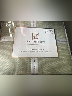 Jill ZarinHome Queen 300TC Cotton Sheet Set - Sage Green